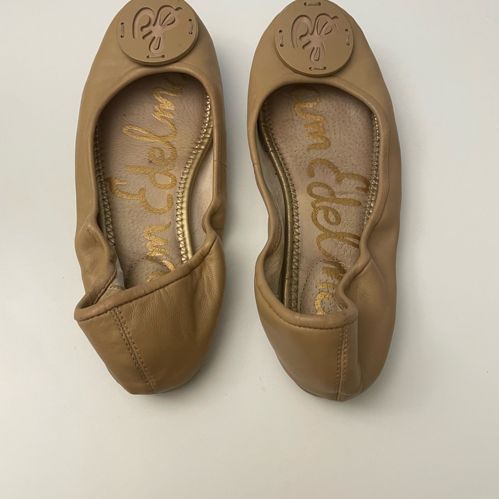 Sam Edelman Freddie Medallion Flats Tan/Nude size 6